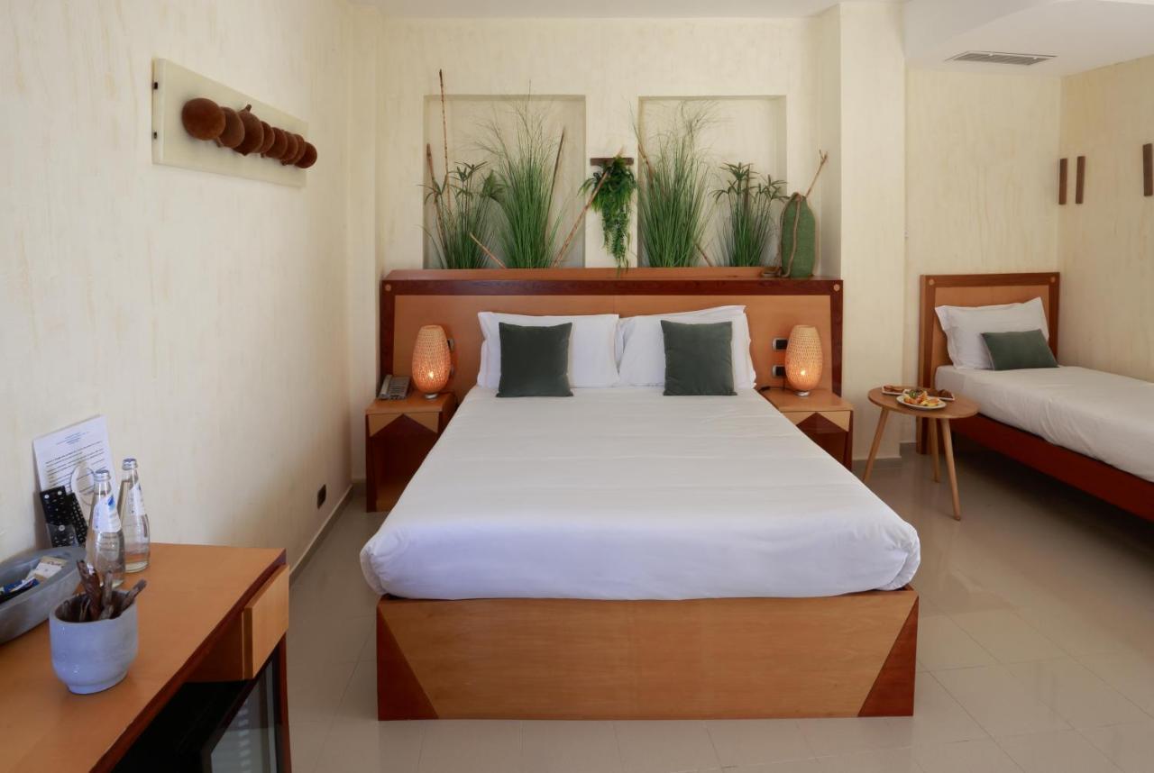 Piccadilly Rooms Restaurant And Beach سانتا ماريا أل بانيو المظهر الخارجي الصورة